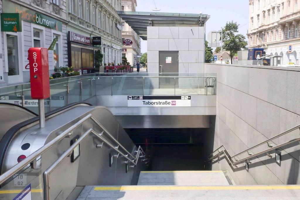 Center Apt In Best Area Near Park & Danube 20'To Airport Apartment เวียนนา ภายนอก รูปภาพ